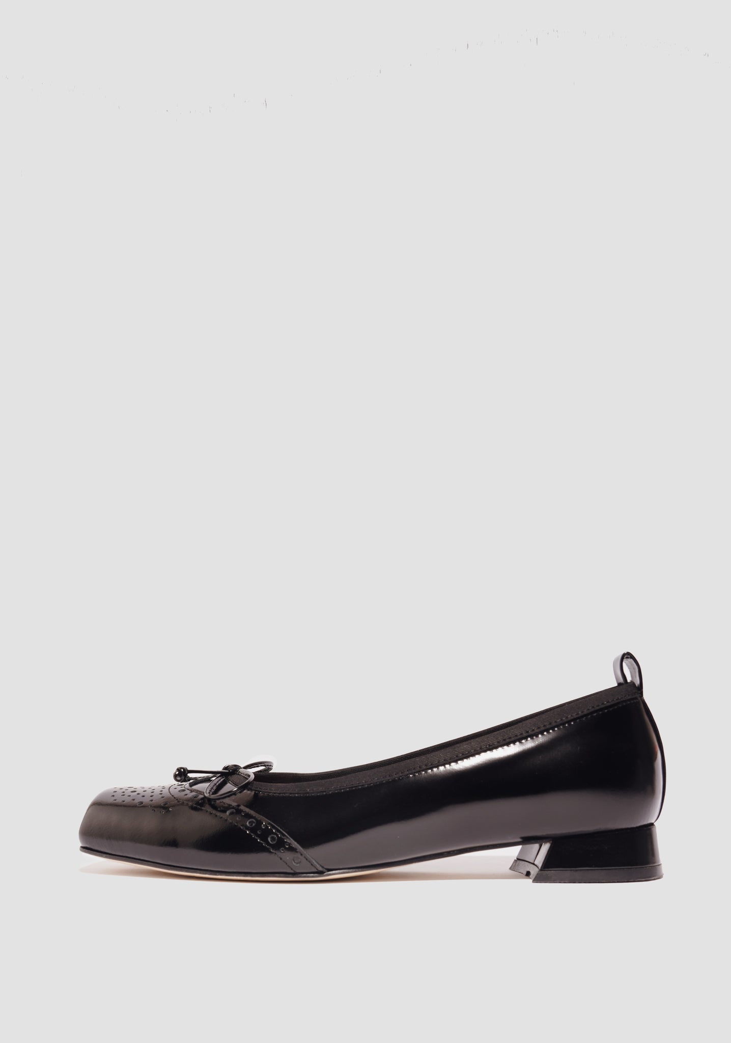 Classic Romantic Ballerina Flat Shoes: 'Minnet'